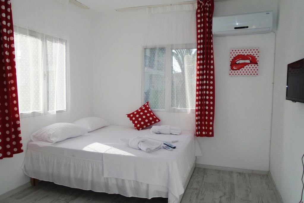Fullmoon Rooms Cesme Çeşme Buitenkant foto