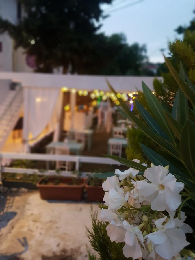 Fullmoon Rooms Cesme Çeşme Buitenkant foto