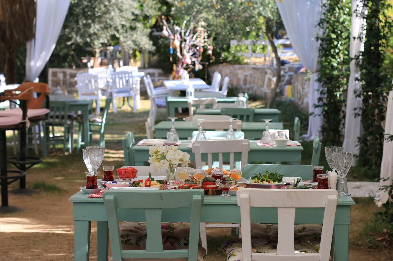 Fullmoon Rooms Cesme Çeşme Buitenkant foto